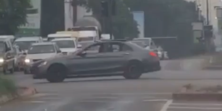 Mercedes Benz driver in ‘reckless display’ in viral video arrested » Max TV